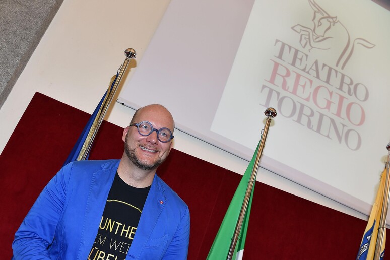 - RIPRODUZIONE RISERVATA