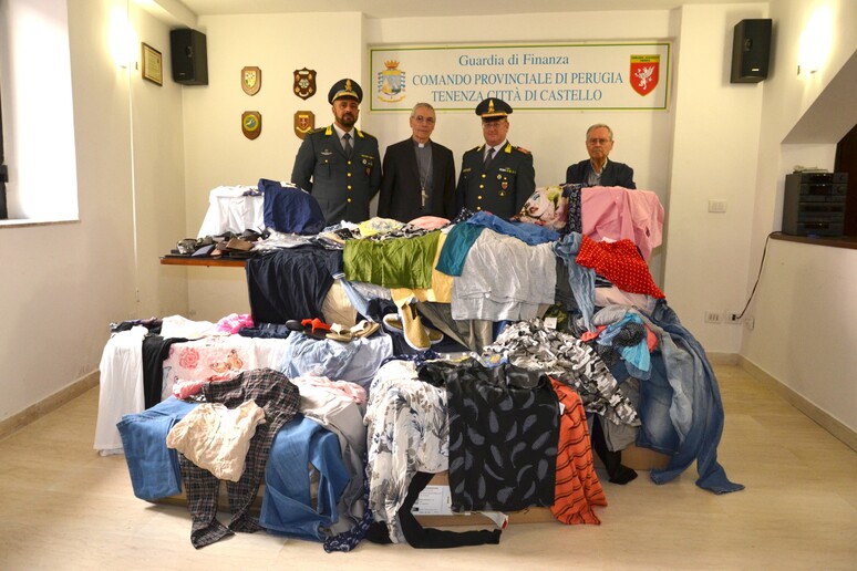 - RIPRODUZIONE RISERVATA
