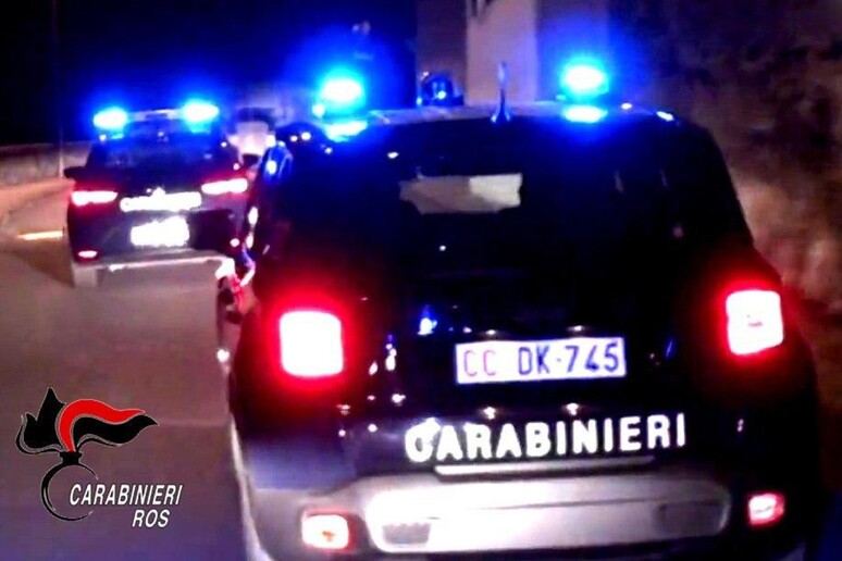 - RIPRODUZIONE RISERVATA