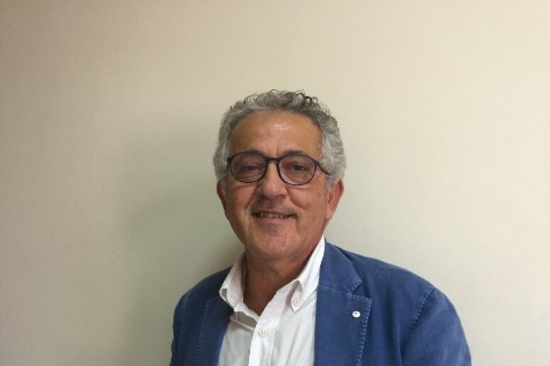 - RIPRODUZIONE RISERVATA