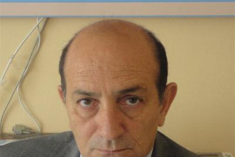 - RIPRODUZIONE RISERVATA