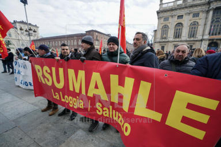 - RIPRODUZIONE RISERVATA
