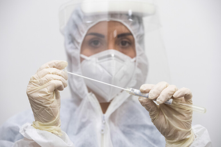 - RIPRODUZIONE RISERVATA