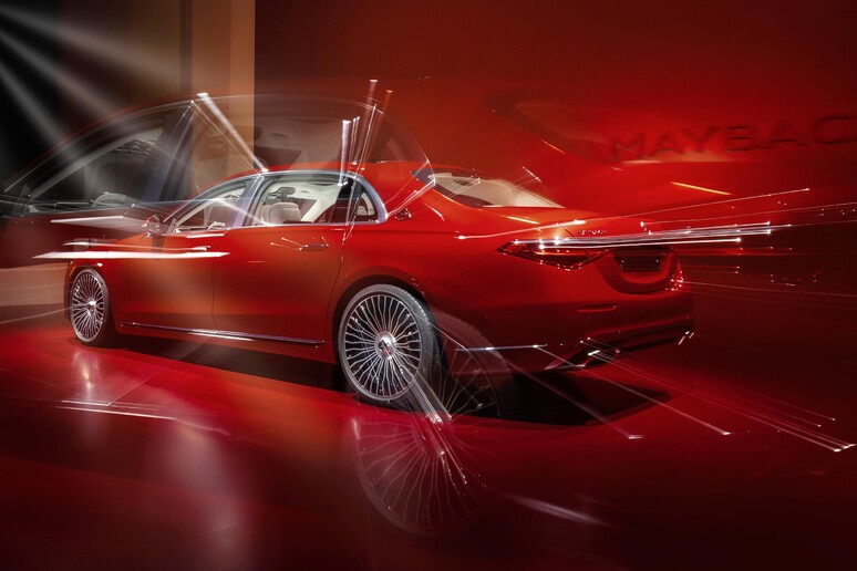 Mercedes Maybach Classe S,luxury car arriva con look inedito - RIPRODUZIONE RISERVATA