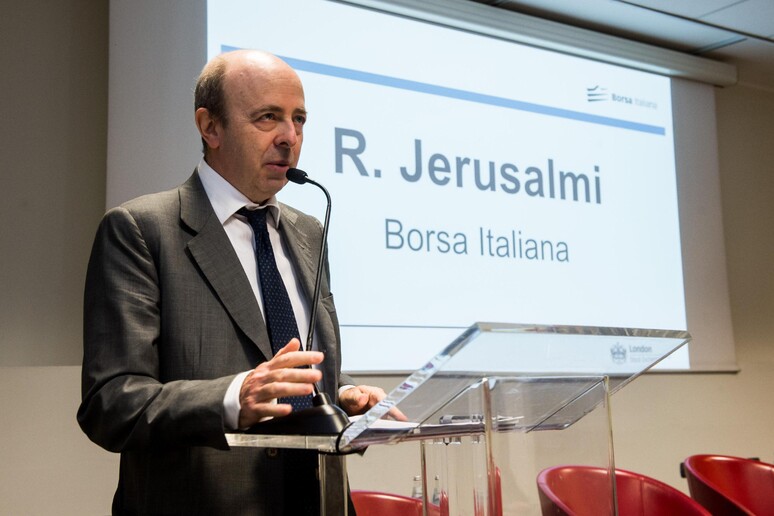 - RIPRODUZIONE RISERVATA
