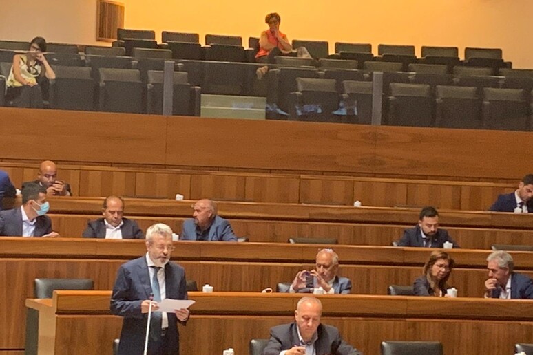 - RIPRODUZIONE RISERVATA