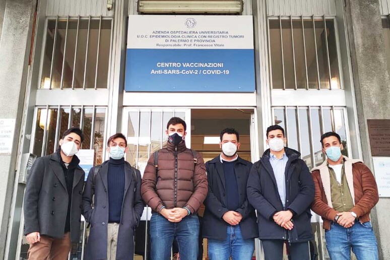 - RIPRODUZIONE RISERVATA