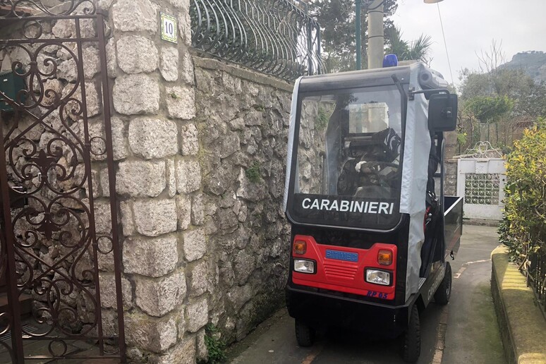 - RIPRODUZIONE RISERVATA