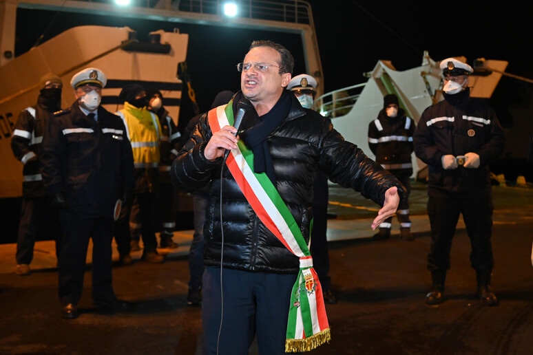 - RIPRODUZIONE RISERVATA