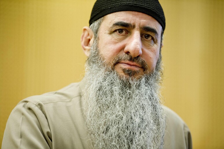 Terrorismo: estradato in Italia il mullah Krekar - RIPRODUZIONE RISERVATA