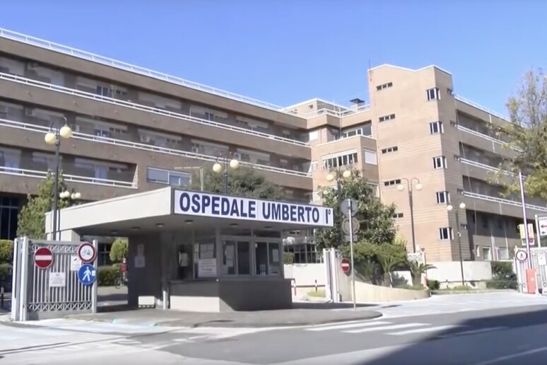 - RIPRODUZIONE RISERVATA
