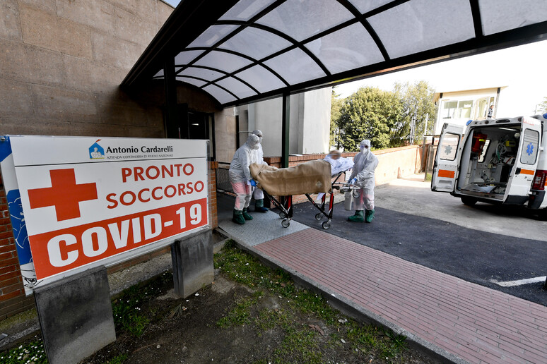 - RIPRODUZIONE RISERVATA