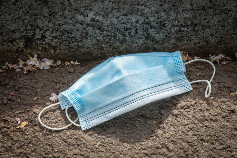 - RIPRODUZIONE RISERVATA