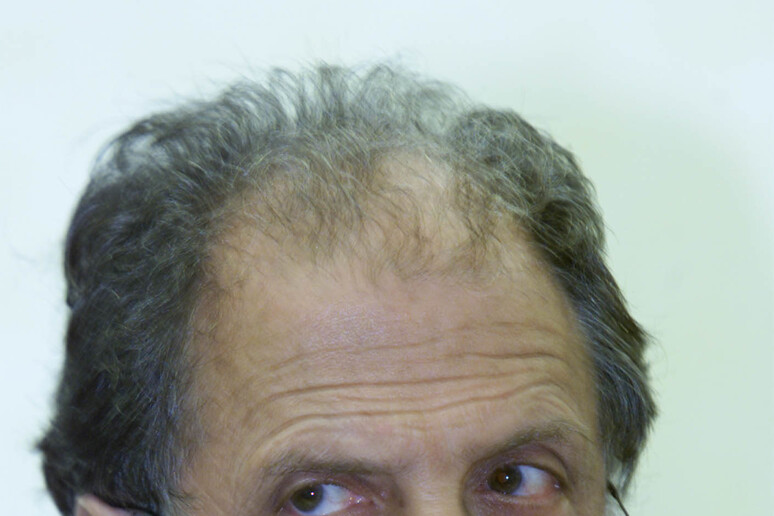 - RIPRODUZIONE RISERVATA