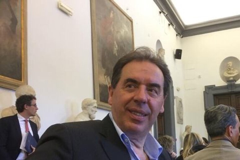 - RIPRODUZIONE RISERVATA