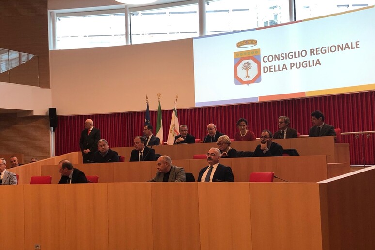 - RIPRODUZIONE RISERVATA