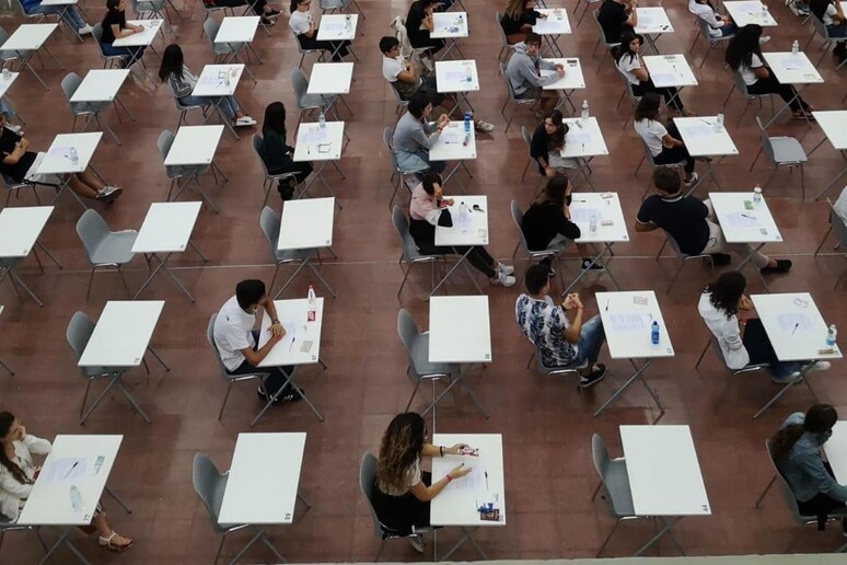 Un 'aula universitaria - RIPRODUZIONE RISERVATA