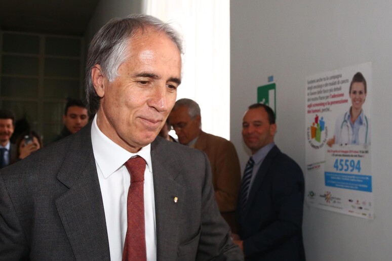- RIPRODUZIONE RISERVATA