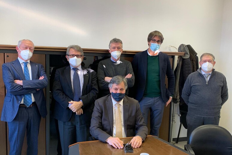- RIPRODUZIONE RISERVATA