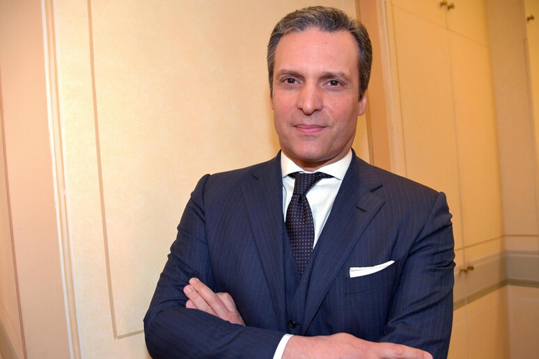 - RIPRODUZIONE RISERVATA