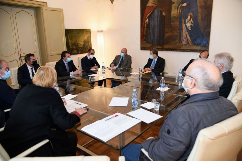 Musumeci incontra vertici Camere Commercio siciliane - RIPRODUZIONE RISERVATA