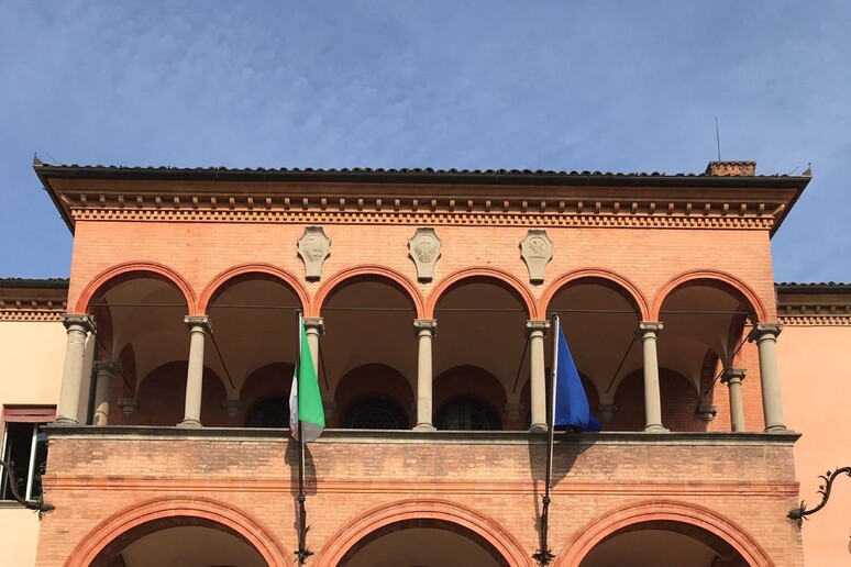 - RIPRODUZIONE RISERVATA