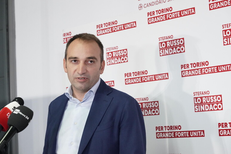 - RIPRODUZIONE RISERVATA