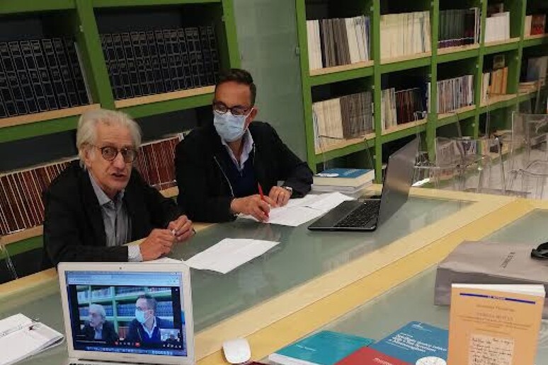 - RIPRODUZIONE RISERVATA
