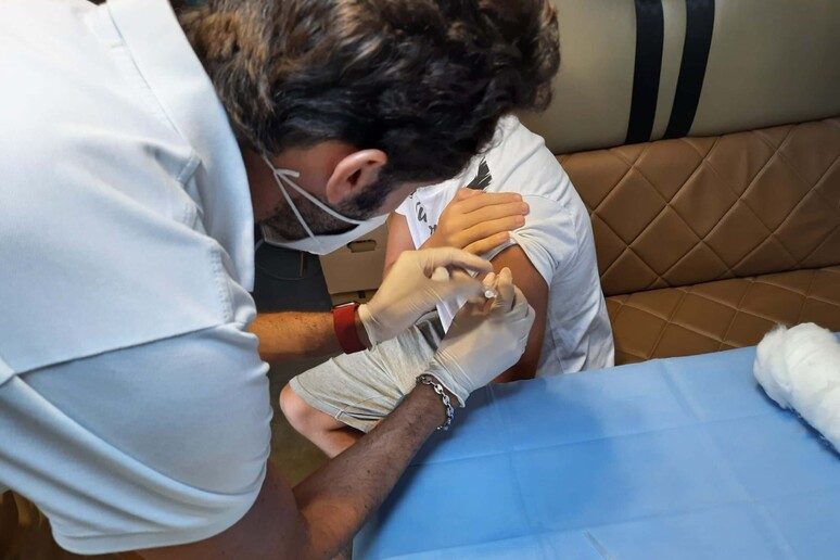 - RIPRODUZIONE RISERVATA