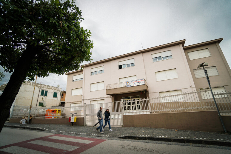 - RIPRODUZIONE RISERVATA