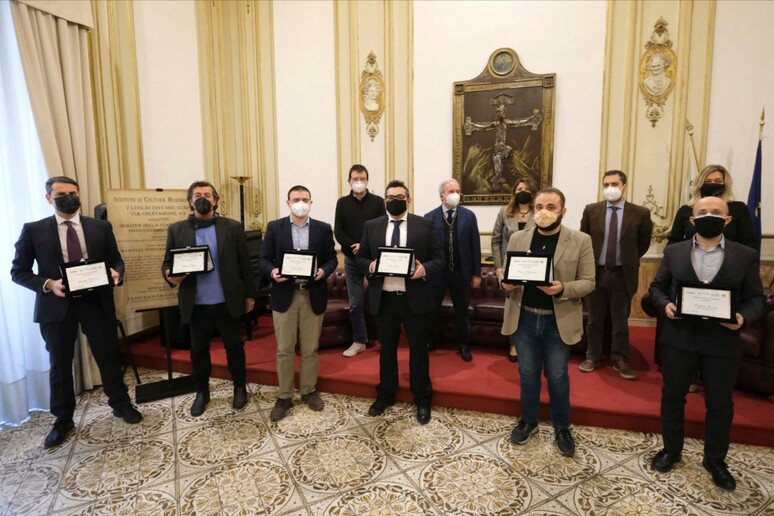 - RIPRODUZIONE RISERVATA