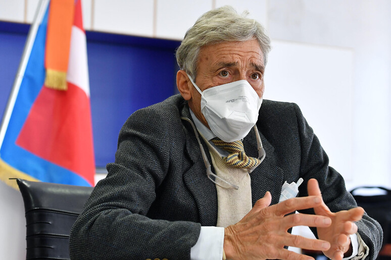 - RIPRODUZIONE RISERVATA