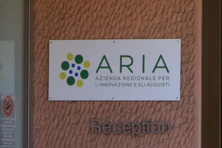 - RIPRODUZIONE RISERVATA