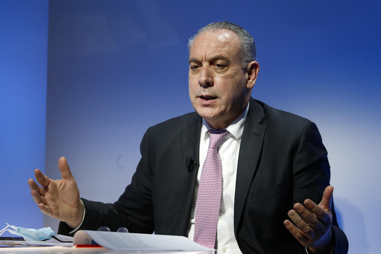 - RIPRODUZIONE RISERVATA