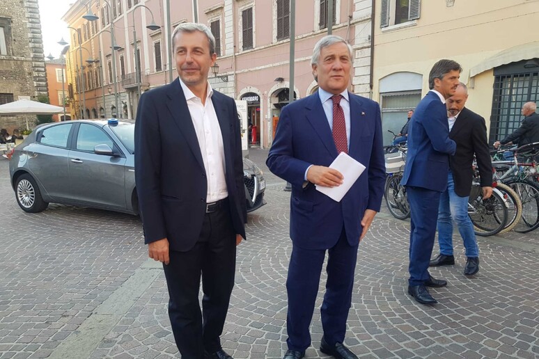 - RIPRODUZIONE RISERVATA