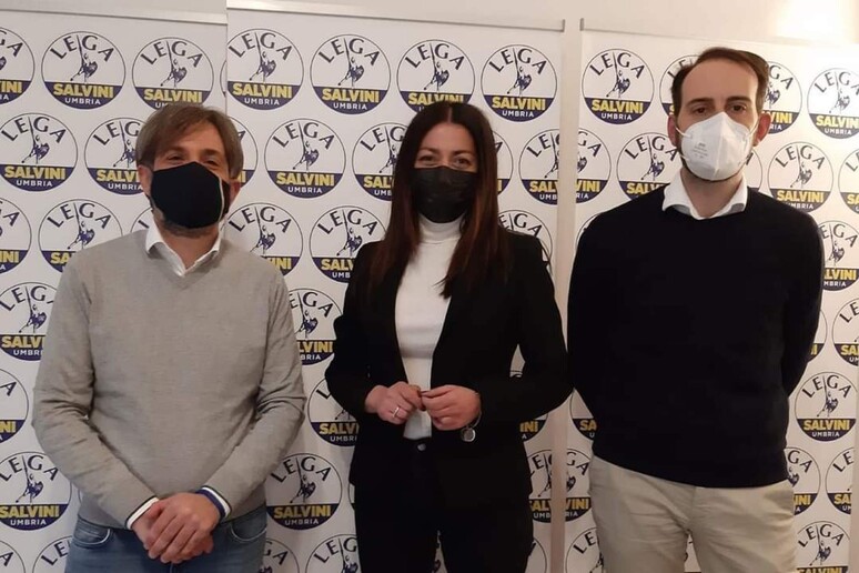 - RIPRODUZIONE RISERVATA