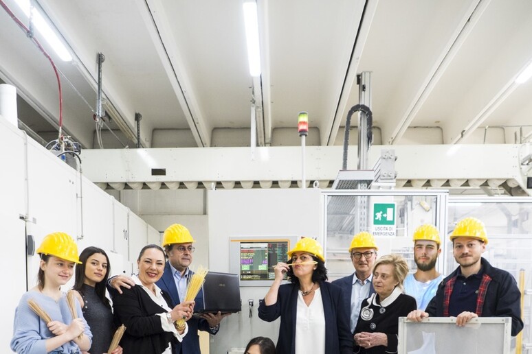 - RIPRODUZIONE RISERVATA