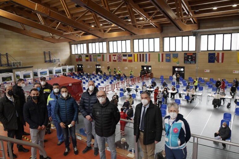 - RIPRODUZIONE RISERVATA
