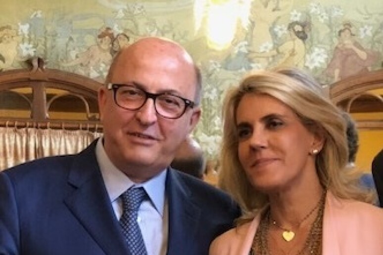 - RIPRODUZIONE RISERVATA