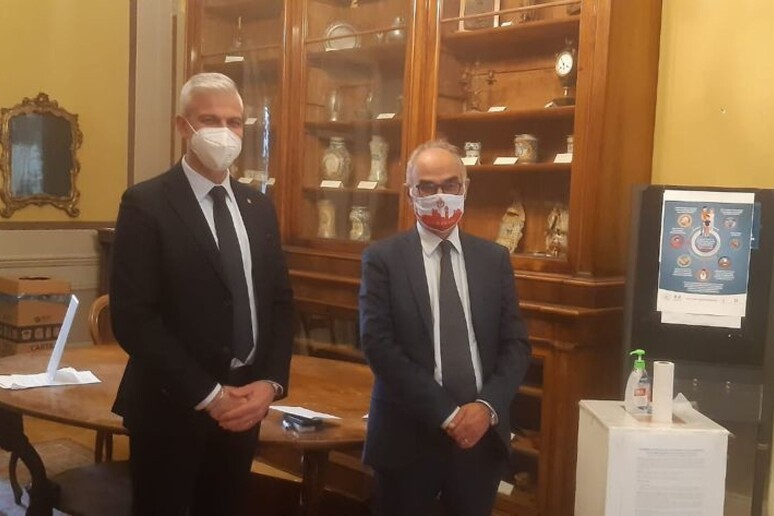- RIPRODUZIONE RISERVATA