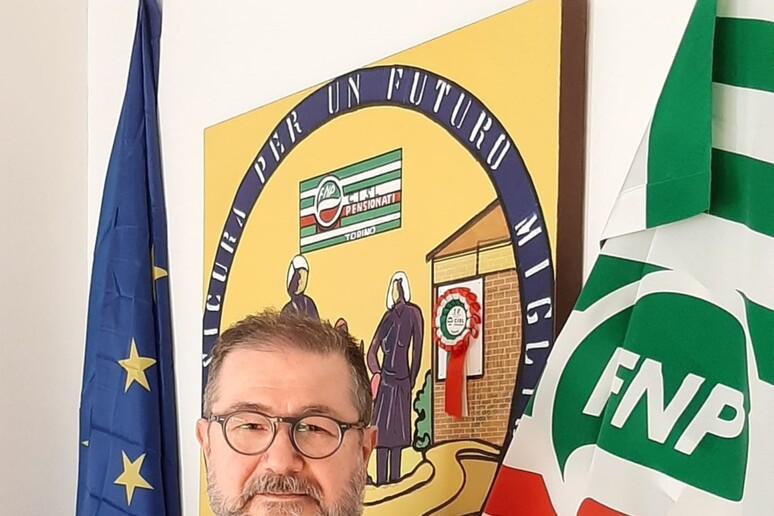 - RIPRODUZIONE RISERVATA