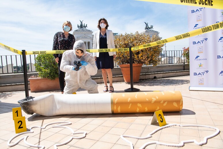 - RIPRODUZIONE RISERVATA