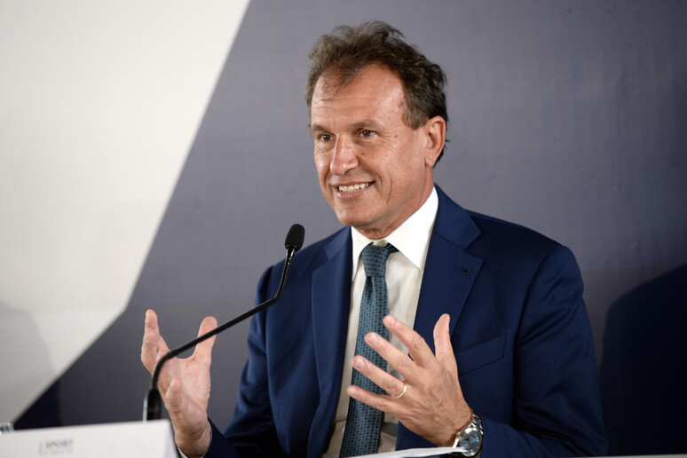 - RIPRODUZIONE RISERVATA