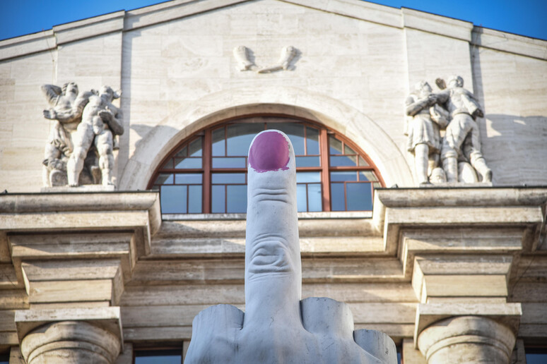 - RIPRODUZIONE RISERVATA