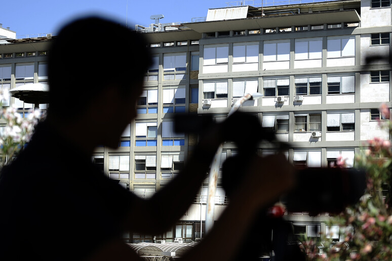 - RIPRODUZIONE RISERVATA