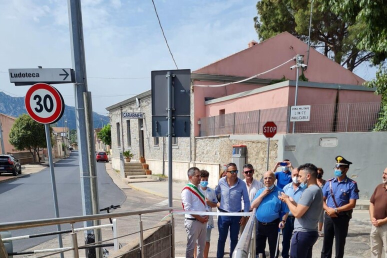 - RIPRODUZIONE RISERVATA