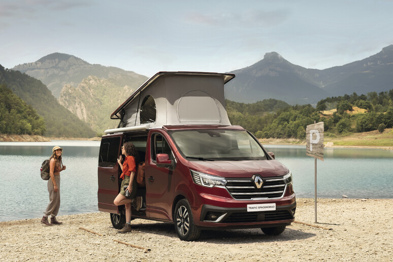 Renault Trafic SpaceNomad, il camper in vendita dal 2022 © ANSA/Renault