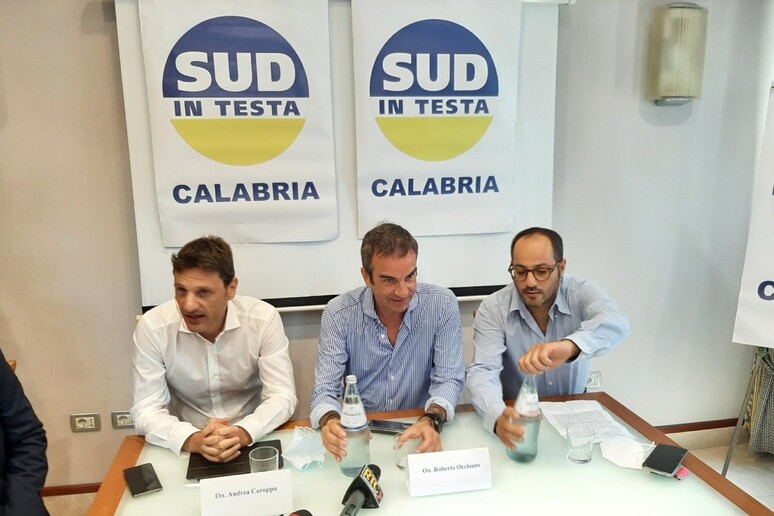 - RIPRODUZIONE RISERVATA