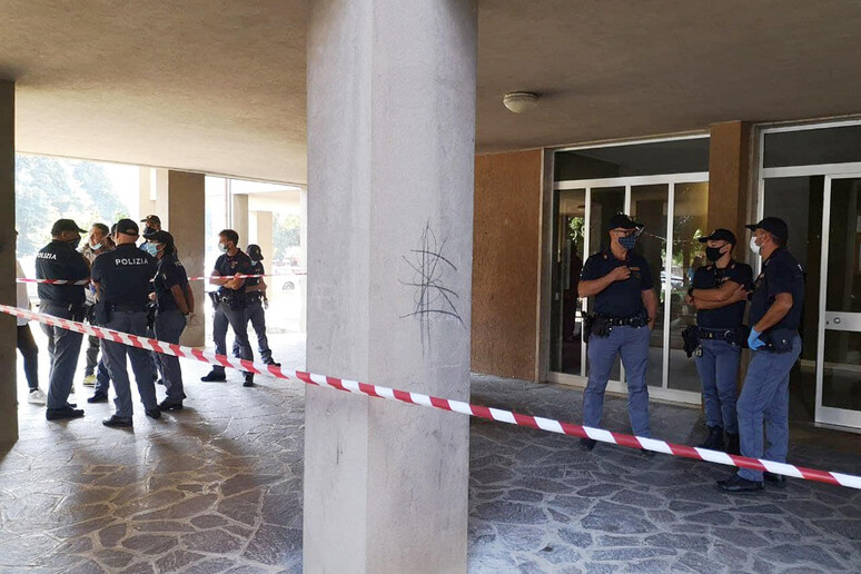 Ragazzo uccide la madre e fugge - RIPRODUZIONE RISERVATA