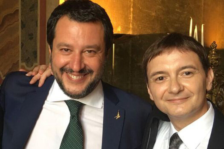 - RIPRODUZIONE RISERVATA
